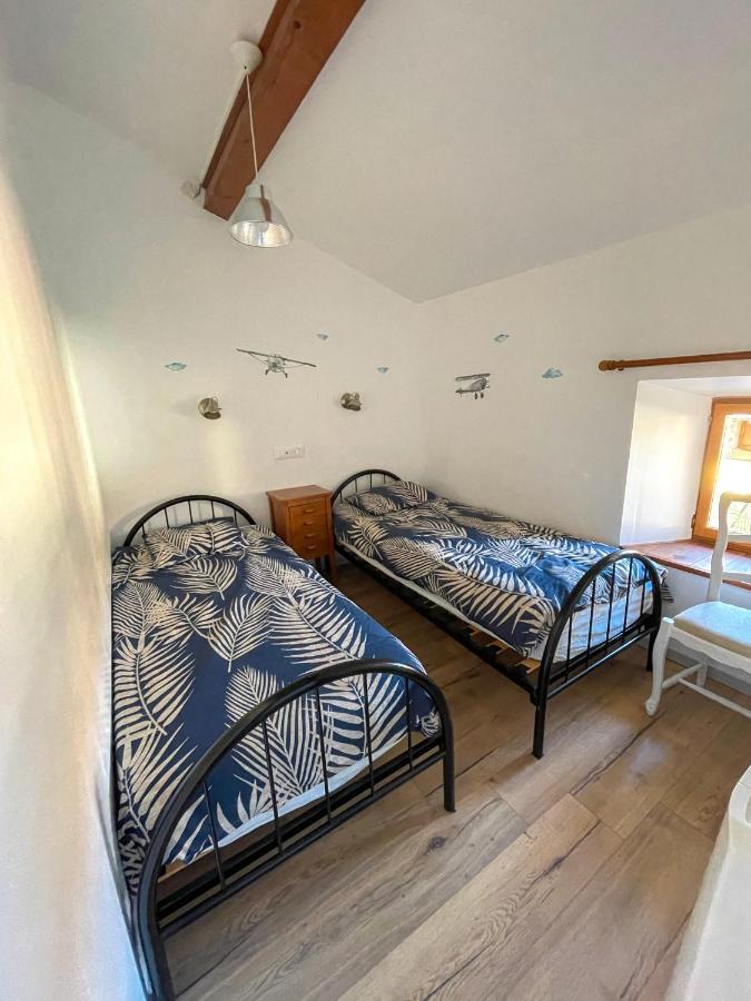 Ferme Robin Bed and Breakfast Marsaz Eksteriør billede